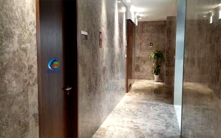 定制醫(yī)院木塑門的優(yōu)勢及安裝方法