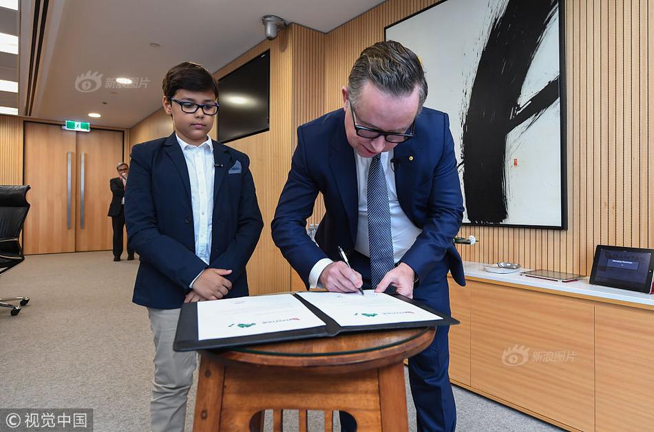 大小姐的保鏢1v2筆趣閣喻席