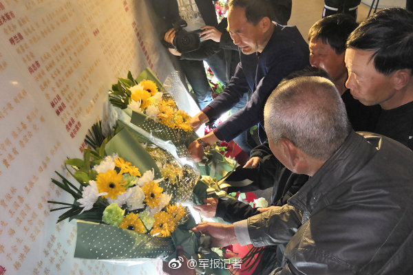 漂亮小可愛會被壞狗欺負(fù)