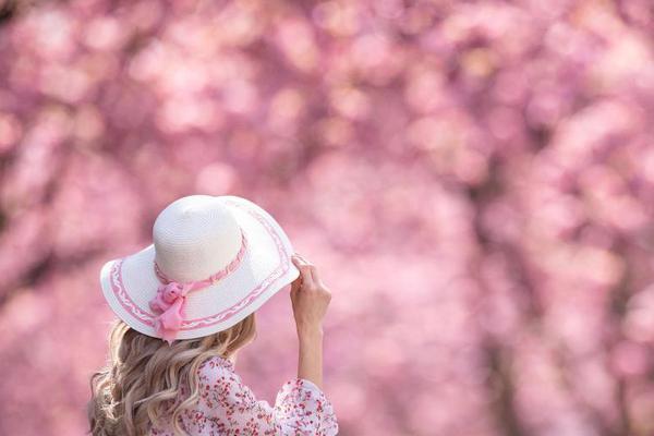 收集精子系統快穿)女主小說