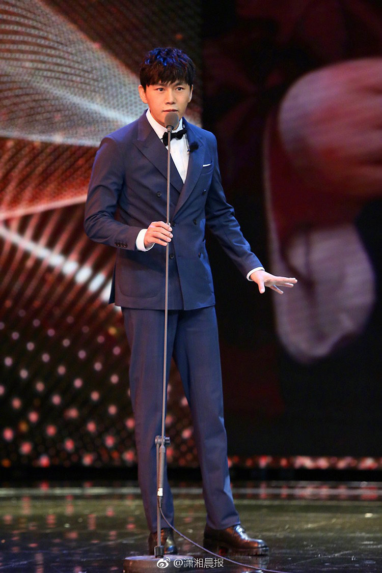 正道紅途李初年txt最新章節(jié)