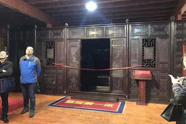 (校園 骨科)免費讀犬齒