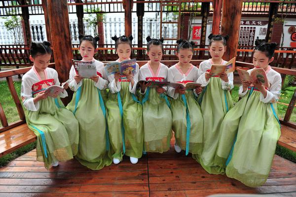 switch暗黑3獵魔人畢業裝