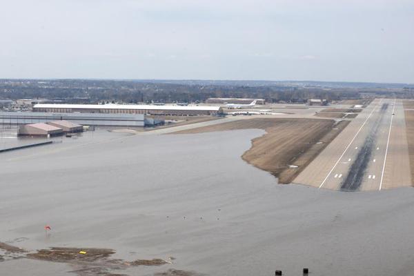 《聞香下馬》by居無竹番外