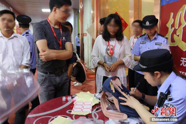 飛行模式1v1hsc朱笑笑